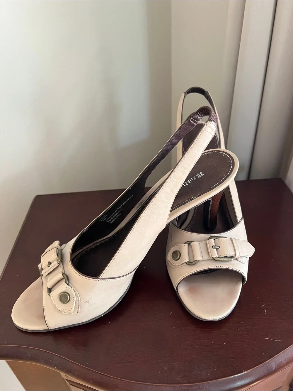 Naturalizer - Beige Open-Toe Slingback Heels with Buckle Accent - 9.5